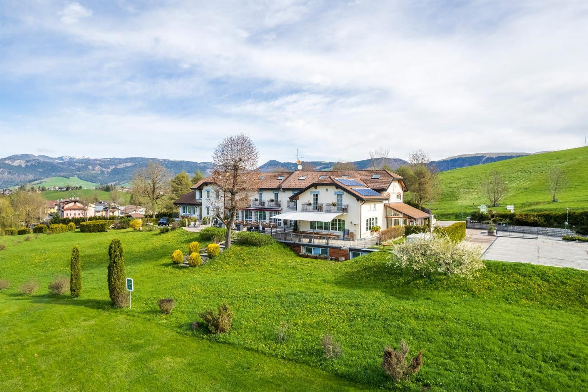 Villa Bonomo Charme Hotel Asiago Exterior photo