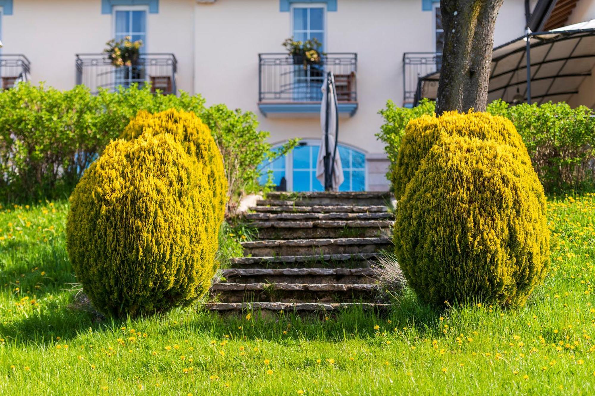 Villa Bonomo Charme Hotel Asiago Exterior photo