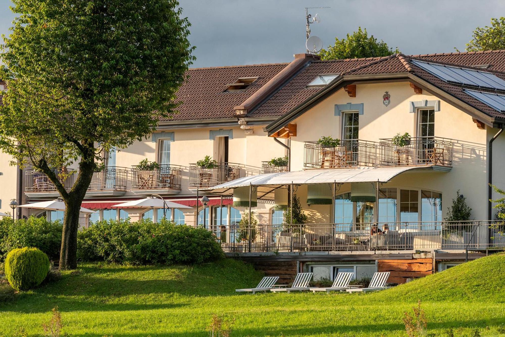 Villa Bonomo Charme Hotel Asiago Exterior photo